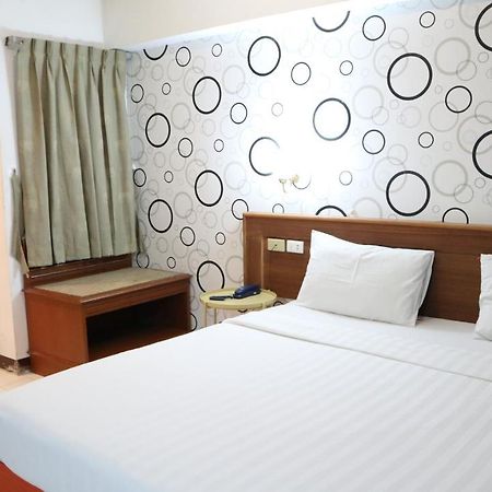 Patong Triple P Hotel Exterior foto
