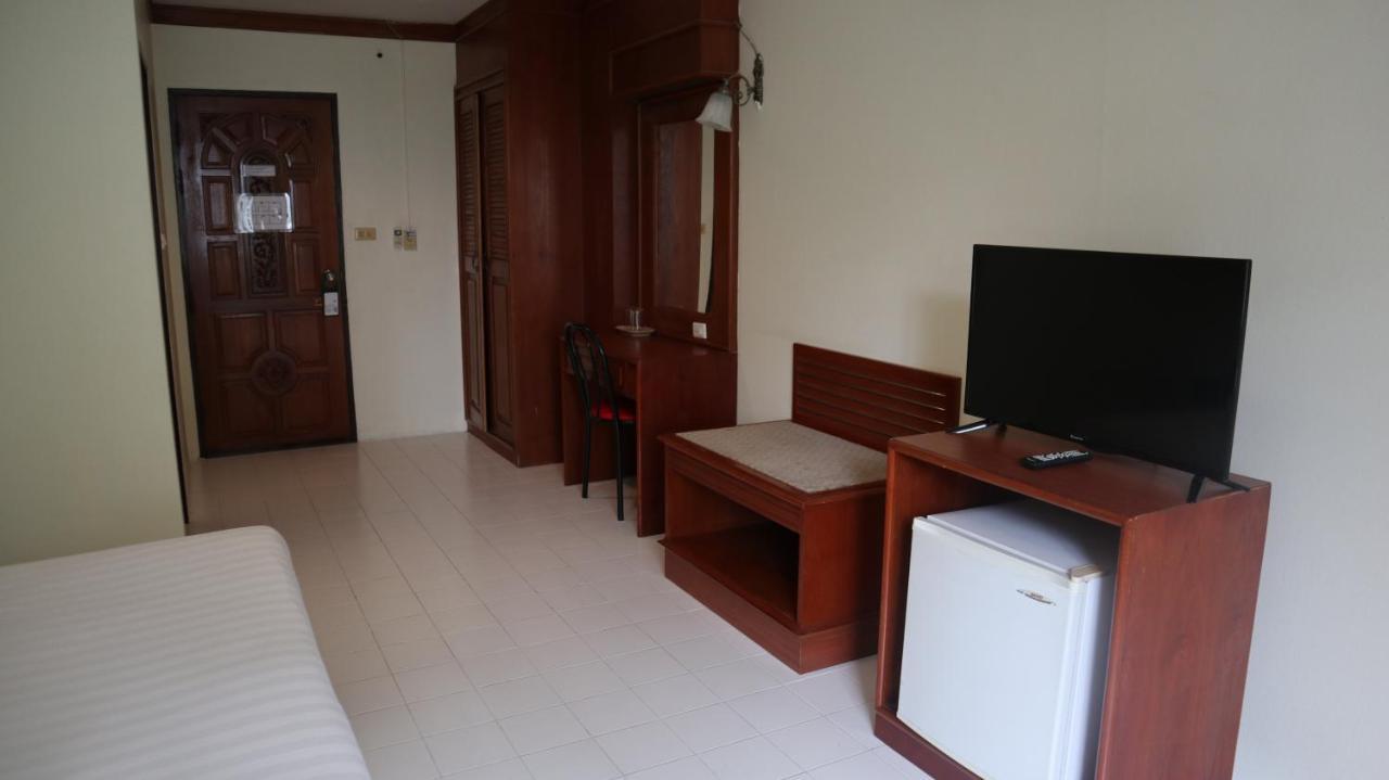 Patong Triple P Hotel Exterior foto