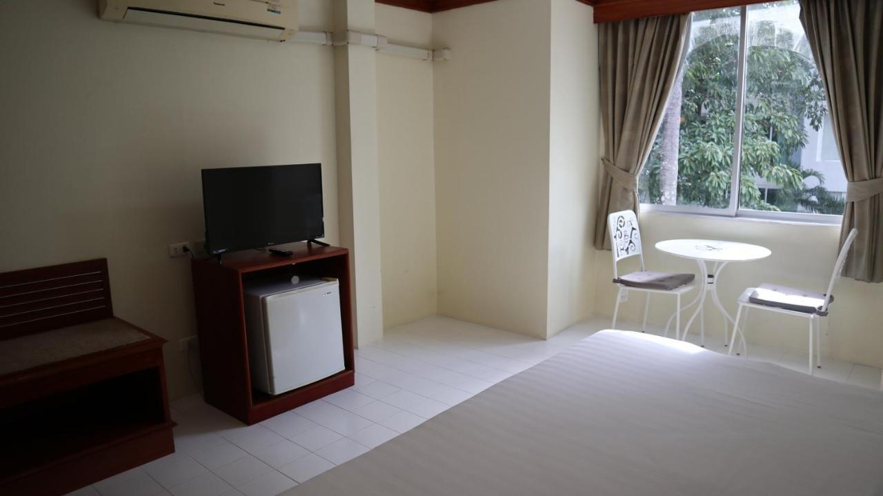 Patong Triple P Hotel Exterior foto