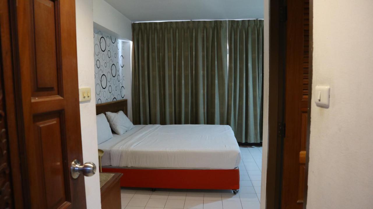 Patong Triple P Hotel Exterior foto