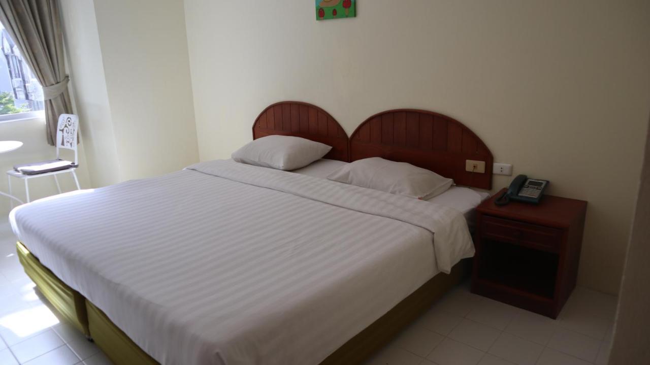 Patong Triple P Hotel Exterior foto