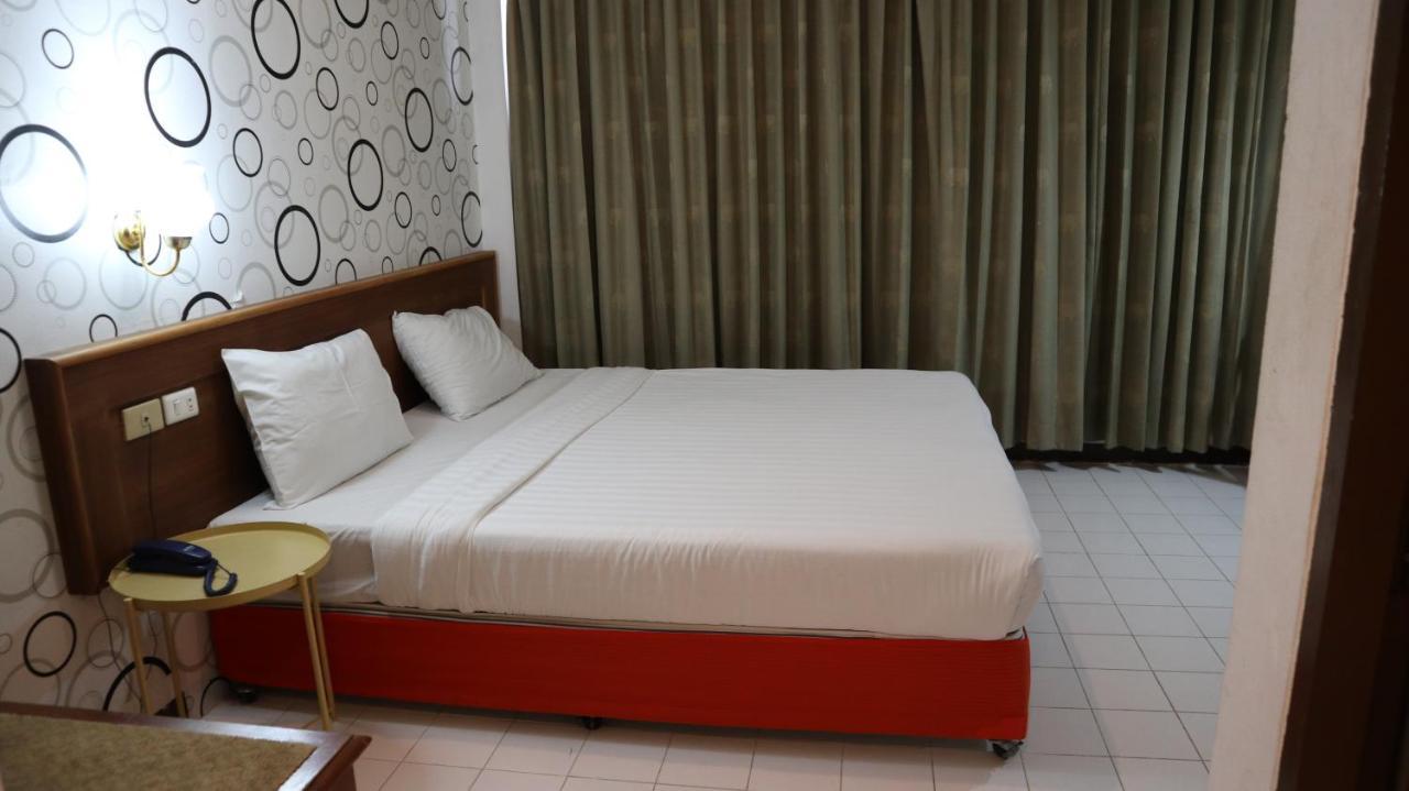 Patong Triple P Hotel Exterior foto
