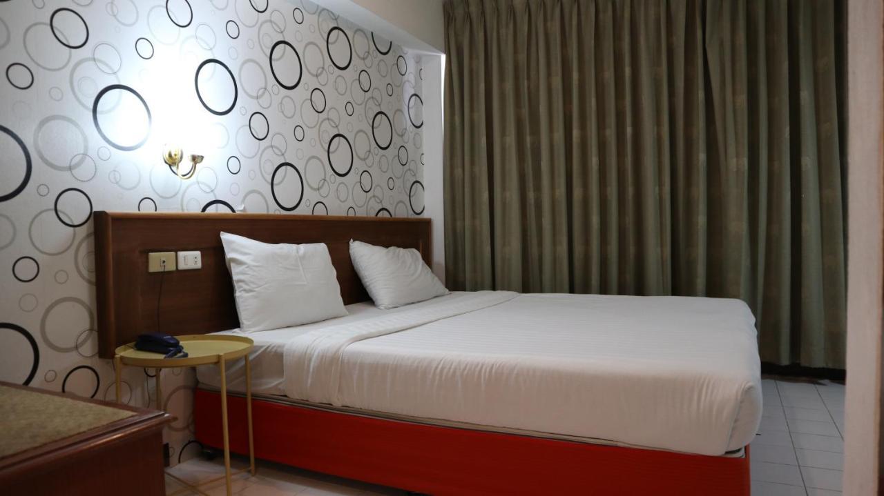Patong Triple P Hotel Exterior foto