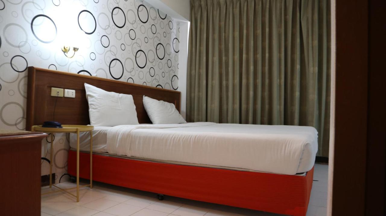 Patong Triple P Hotel Exterior foto